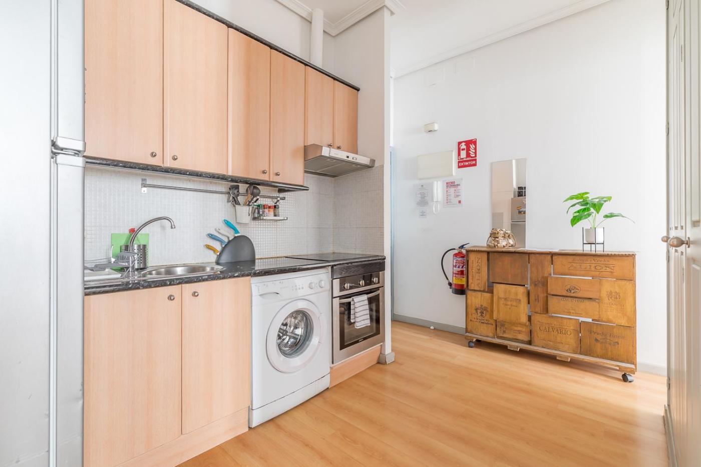 Apartamentos Fucar Мадрид Экстерьер фото