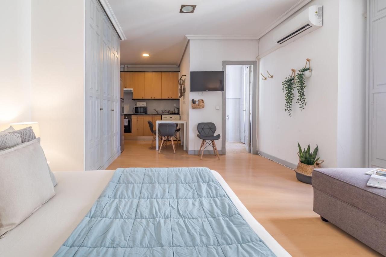 Apartamentos Fucar Мадрид Экстерьер фото